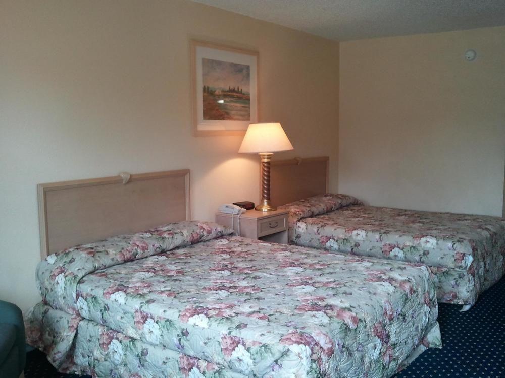 Motel6 Dallas, TX 44/59