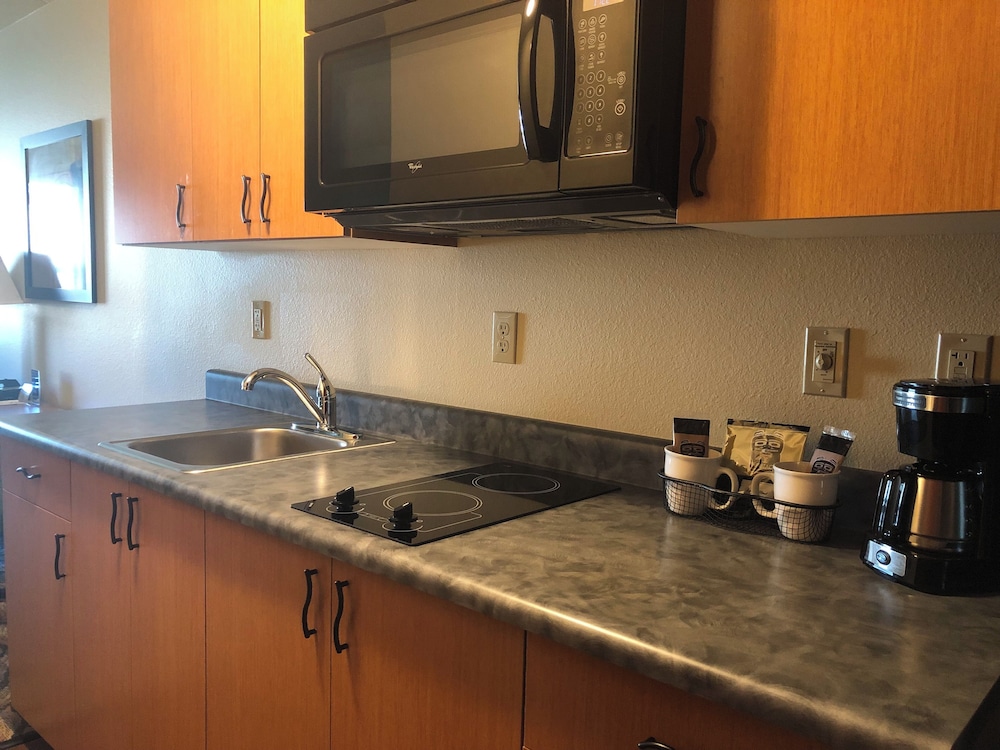 Extended Stay America - Juneau - Shell Simmons Drive 58/59