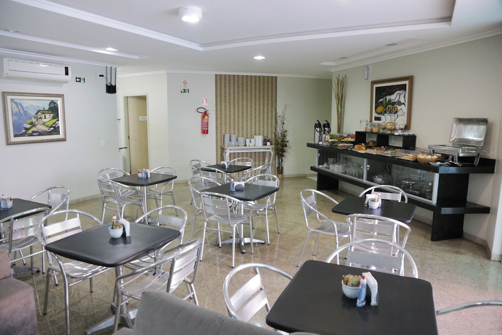 Xingu Praia Hotel 8/22