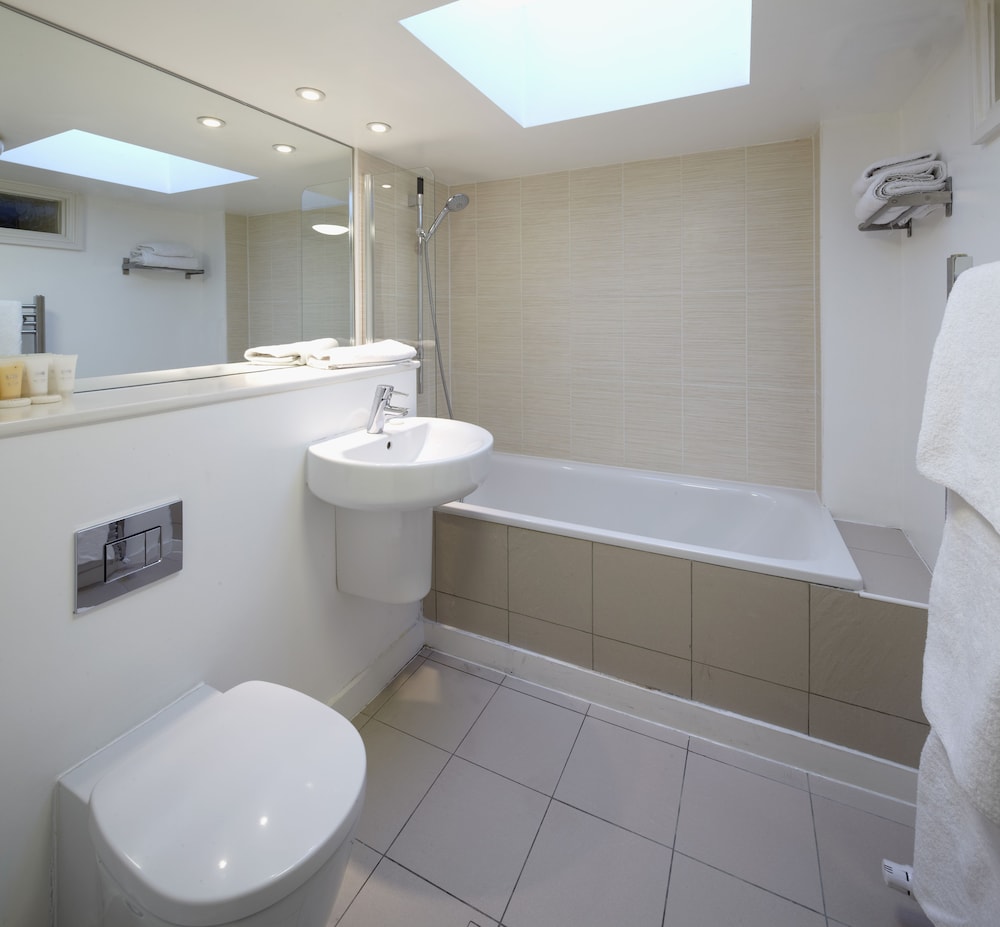 B&B Belgravia 38/43