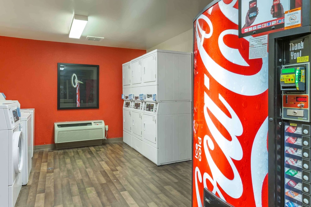 Extended Stay America Phoenix - Deer Valley 34/48