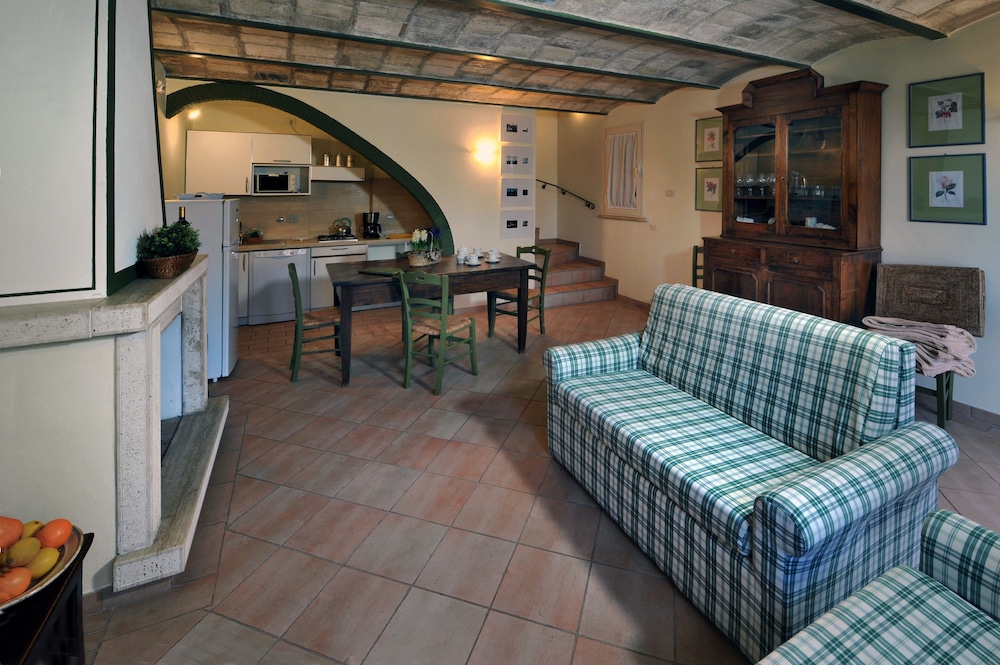 Agriturismo La Sovana 23/75