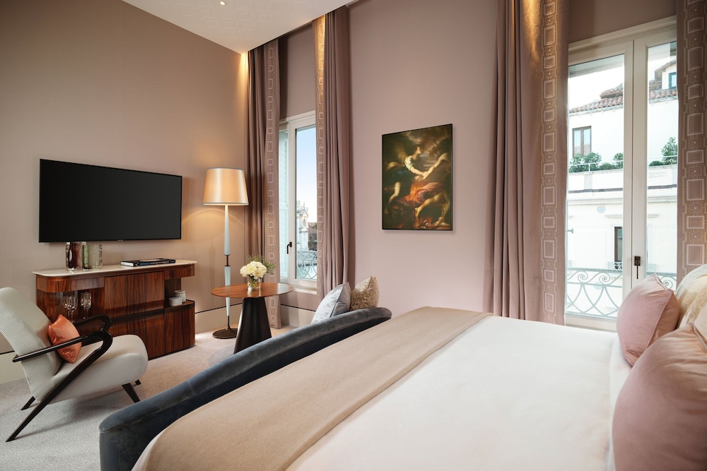The St. Regis Venice 23/70