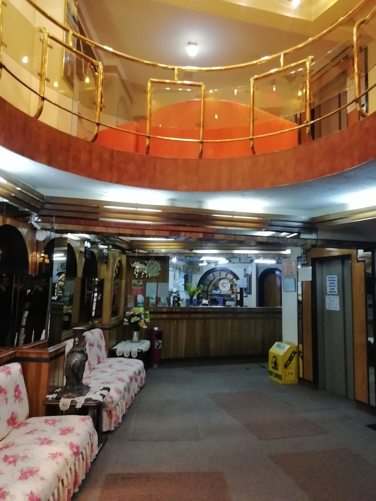 HOTEL LA JOYA 8/42