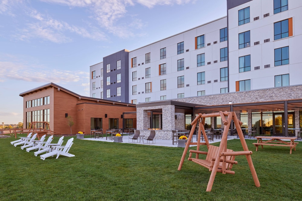 Courtyard Petoskey At Victories Square 1/65