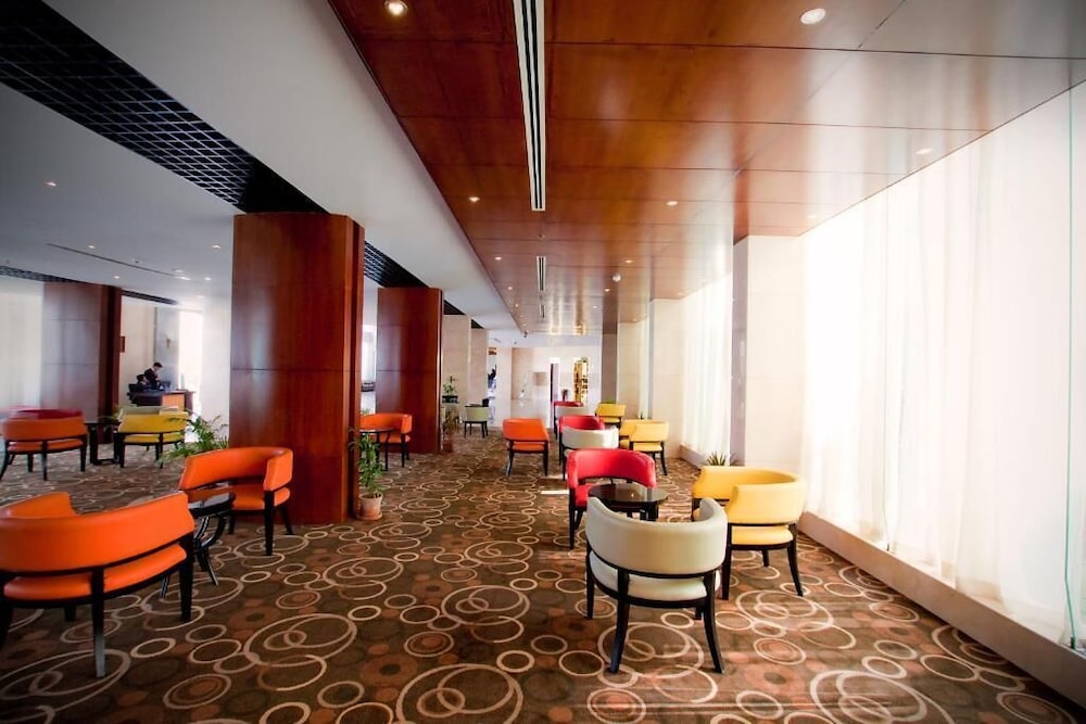 OCEAN PARADISE HOTEL AND RESORT 35/54