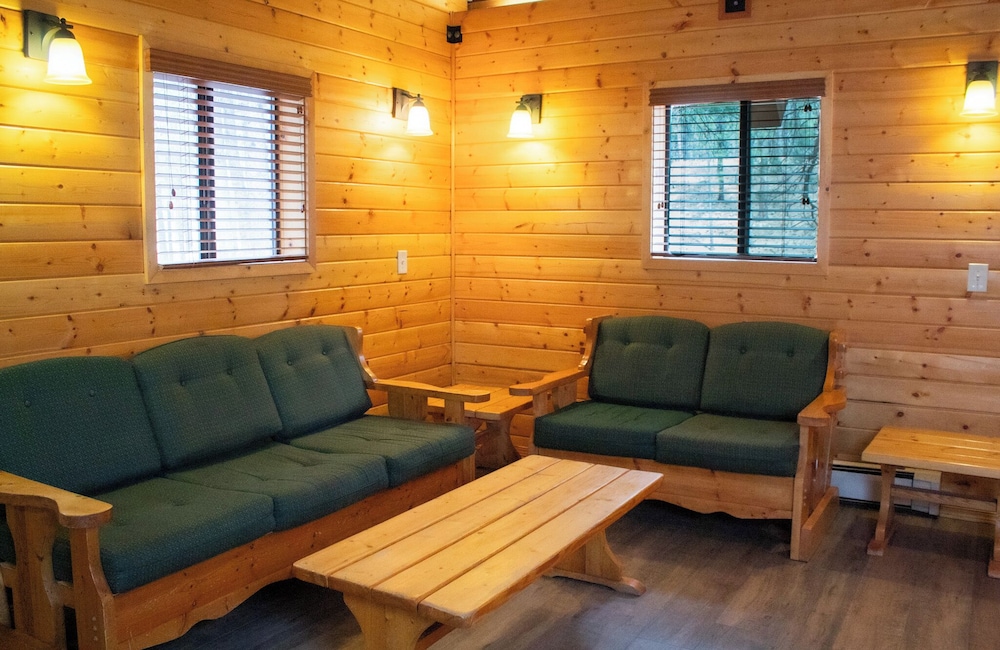 Arizona Mountain Inn and Cabins 29/50