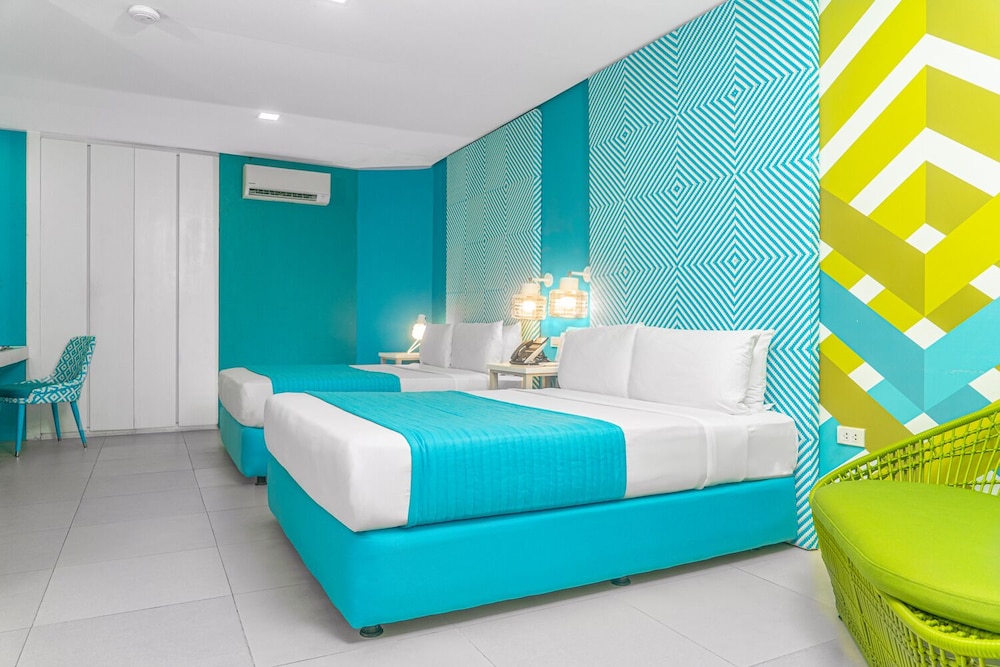 Astoria Boracay 7/50