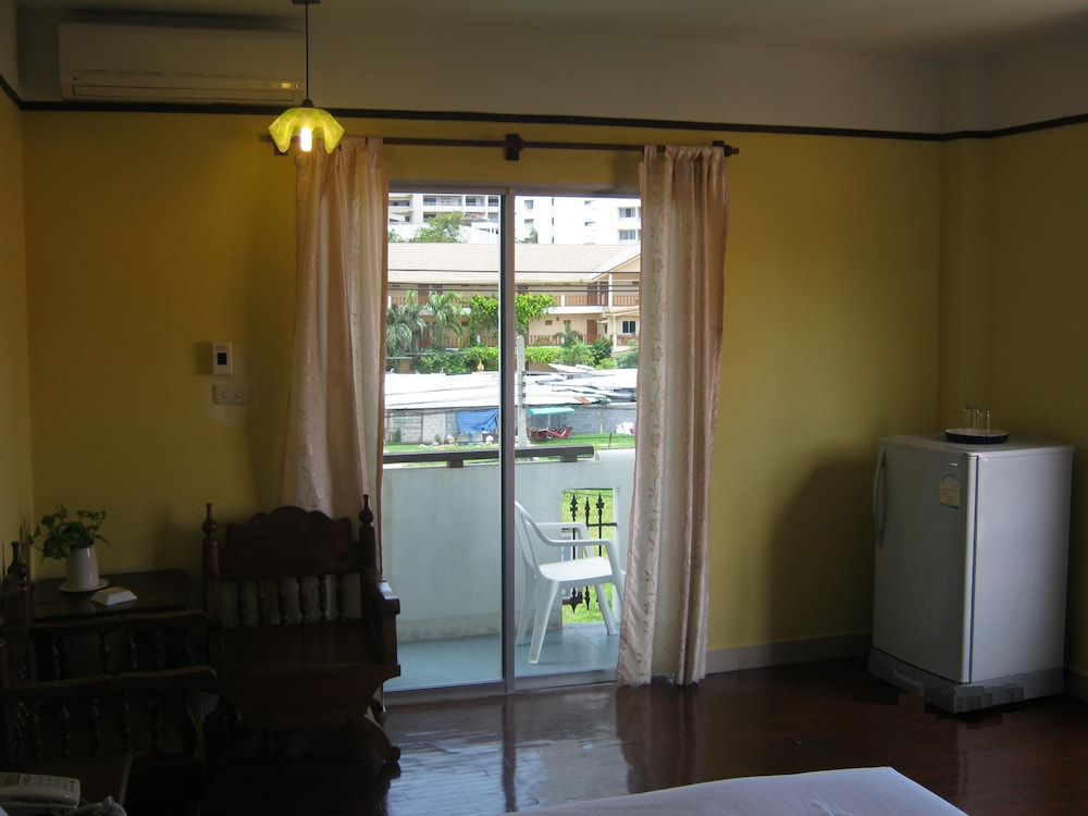 Baan Talay 38/48