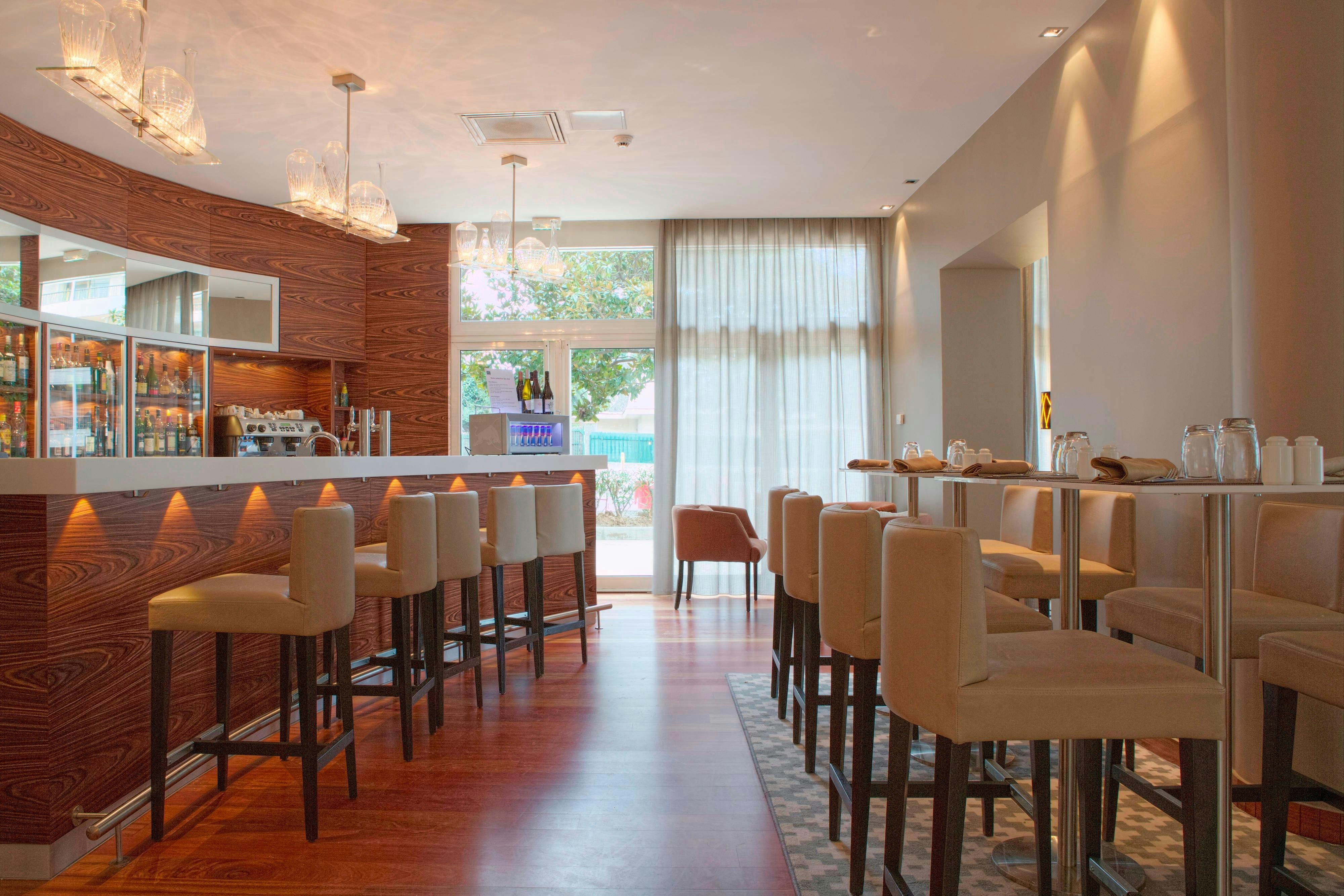 AC Hotel by Marriott Ambassadeur Antibes - Juan Les Pins 35/51