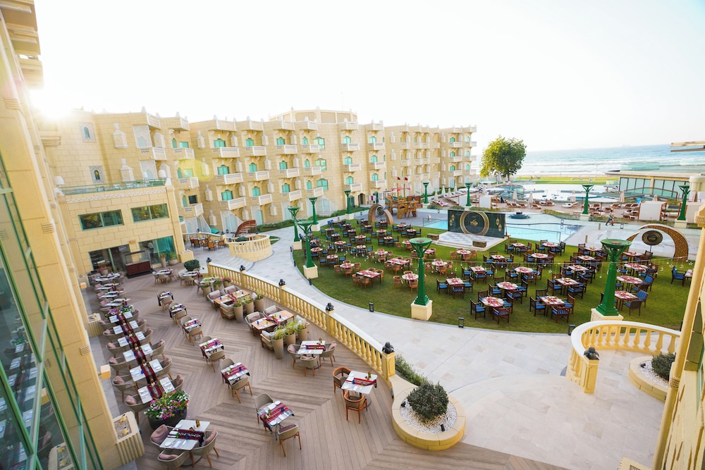 Grand Hyatt Muscat Hotel 42/50