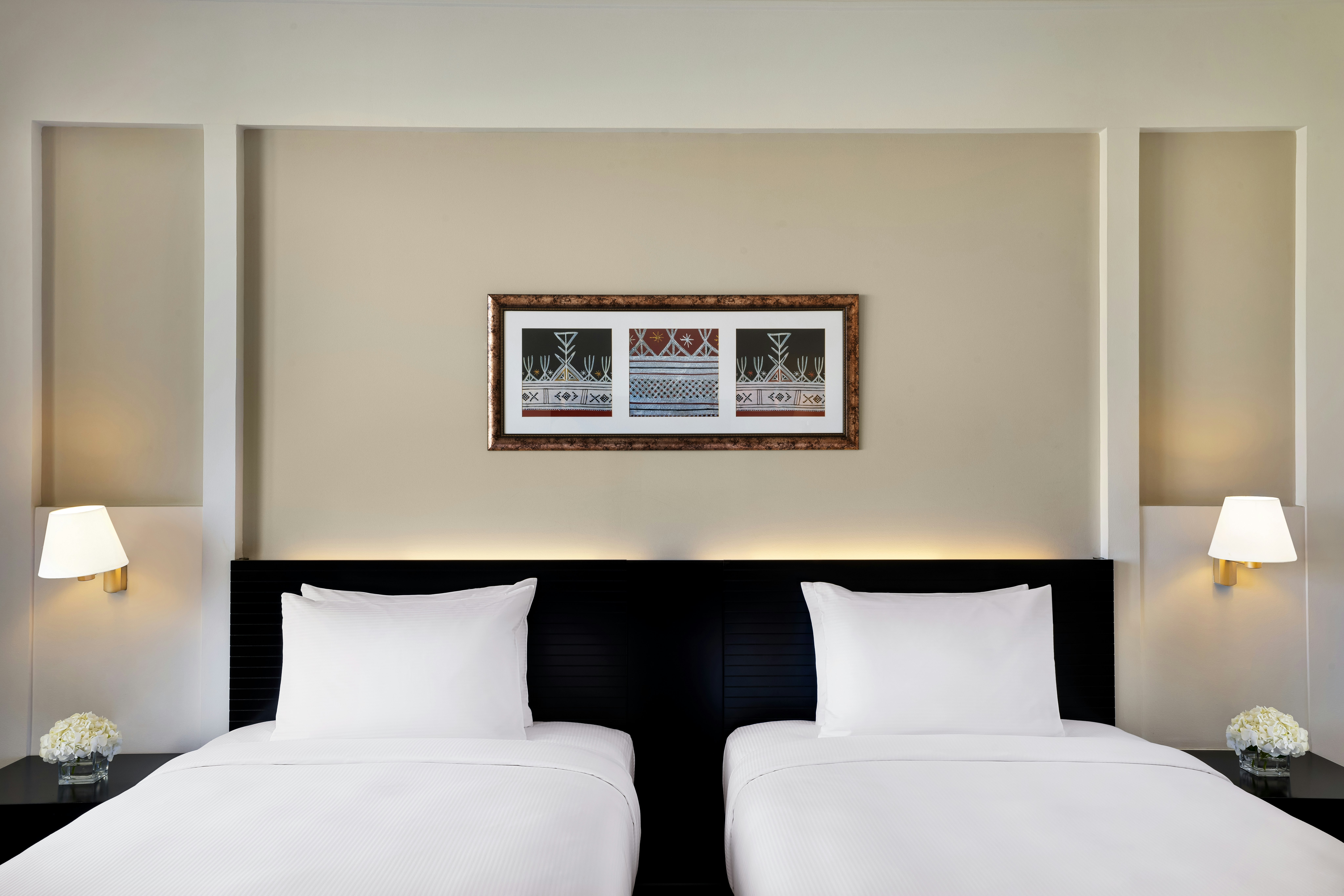 Room, Twin Beds, Terrace View, Shangri-La Barr Al Jissah Resort and Spa - Al Waha 4/6