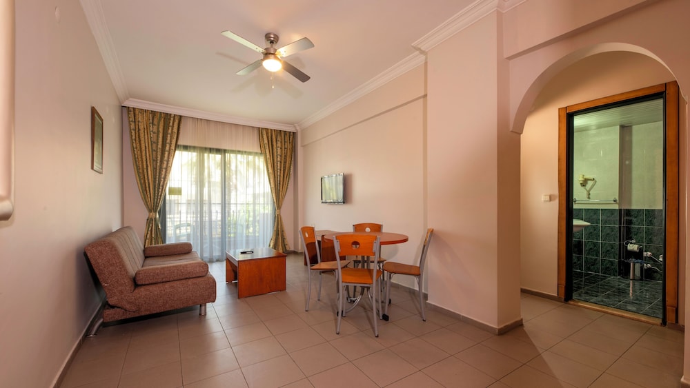 Aegean Princess Apart Hotel 24/50
