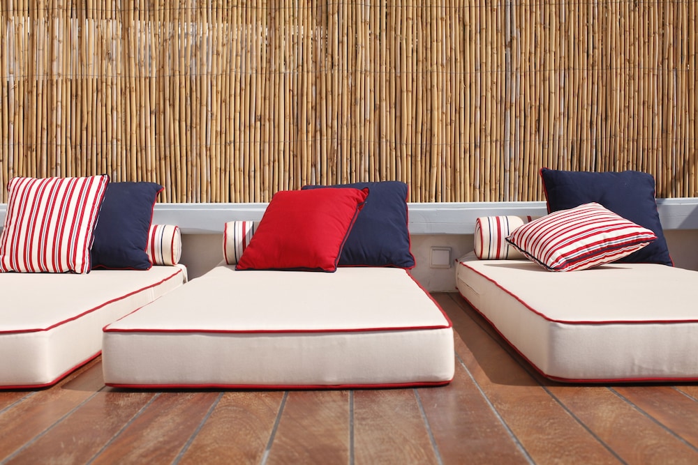 Belvedere Waterfront Villa and Suites 21/49