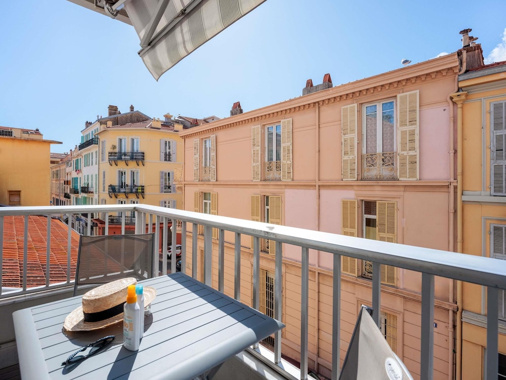 Ibis Styles Menton Centre 4/50