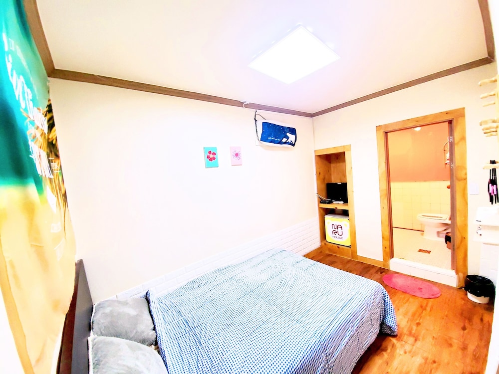 Naru Hostel 16/61