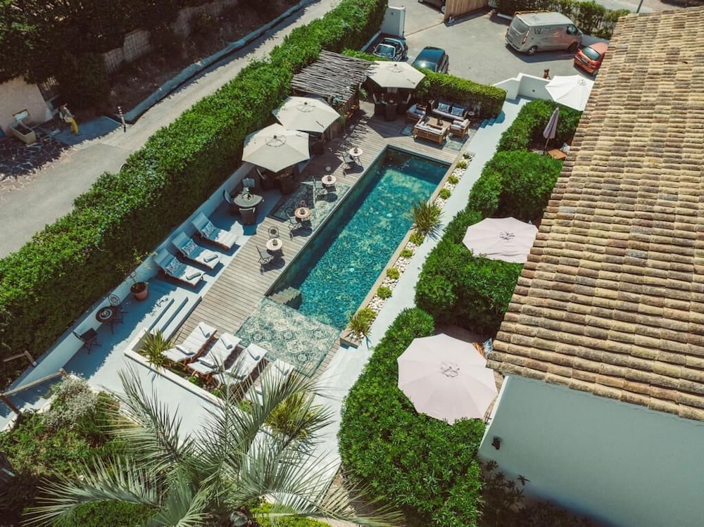Hotel Le Mandala 53/62