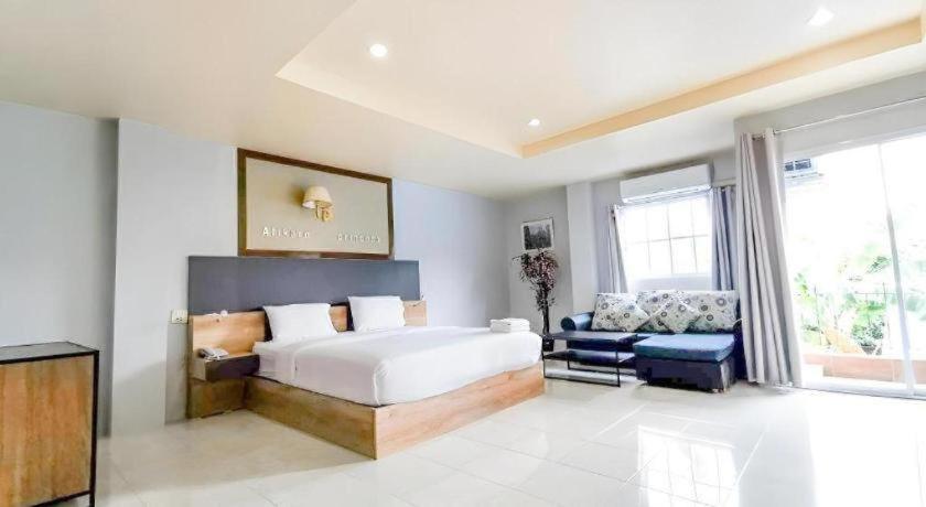 Atikarn Princess Hotel 13/39