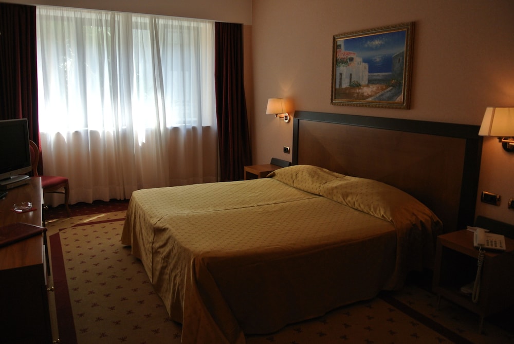 Grand Hotel La Chiusa Di Chietri 14/50