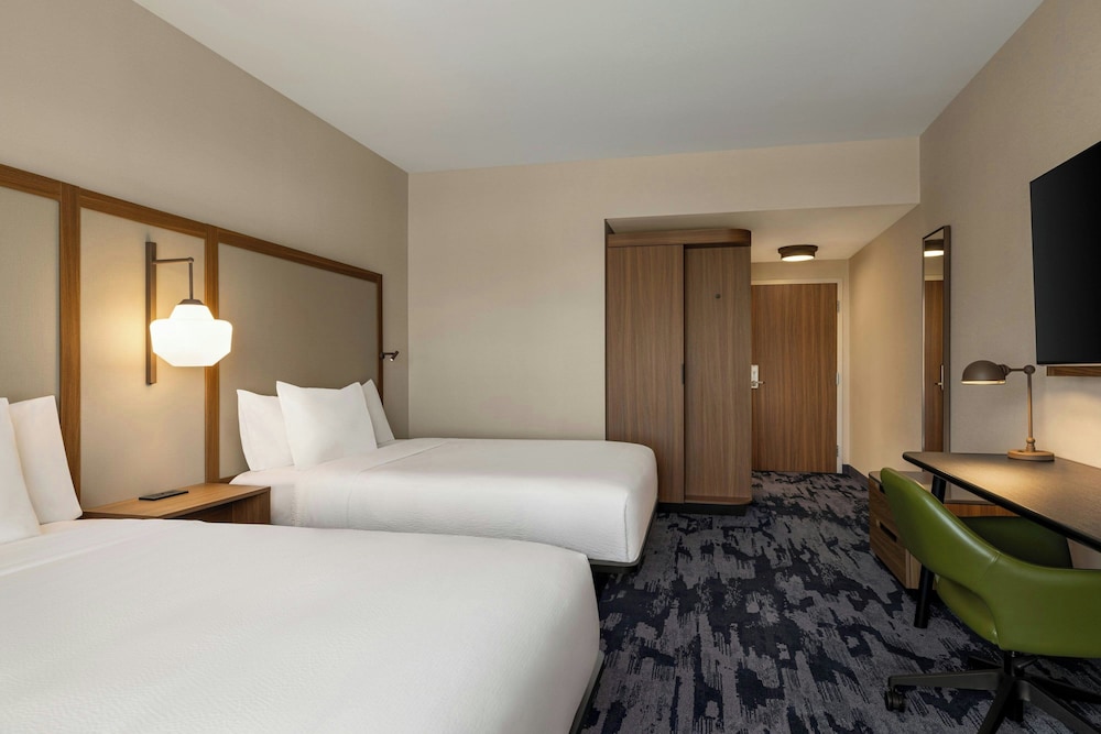 Fairfield Inn & Suites Bethlehem PA 7/24