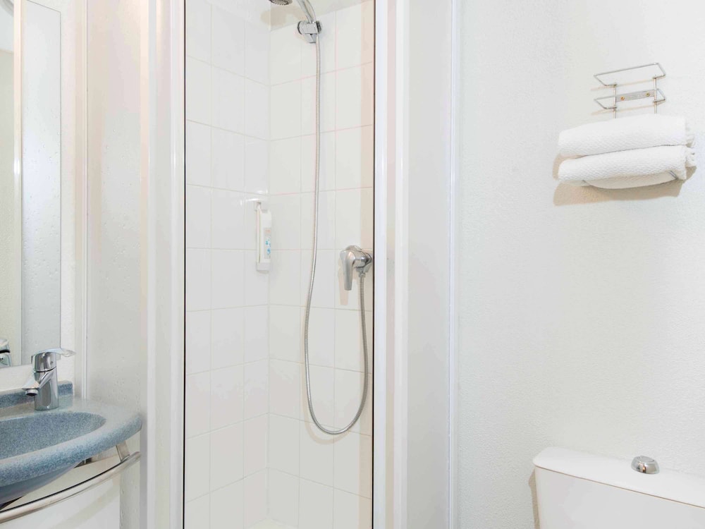 Ibis Budget Beziers Est La Giniesse 16/17