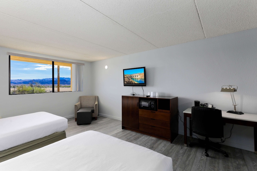 غرفة ديلوكس بسريرين كوين، Studio6 Suites Lake Havasu City AZ 2/5