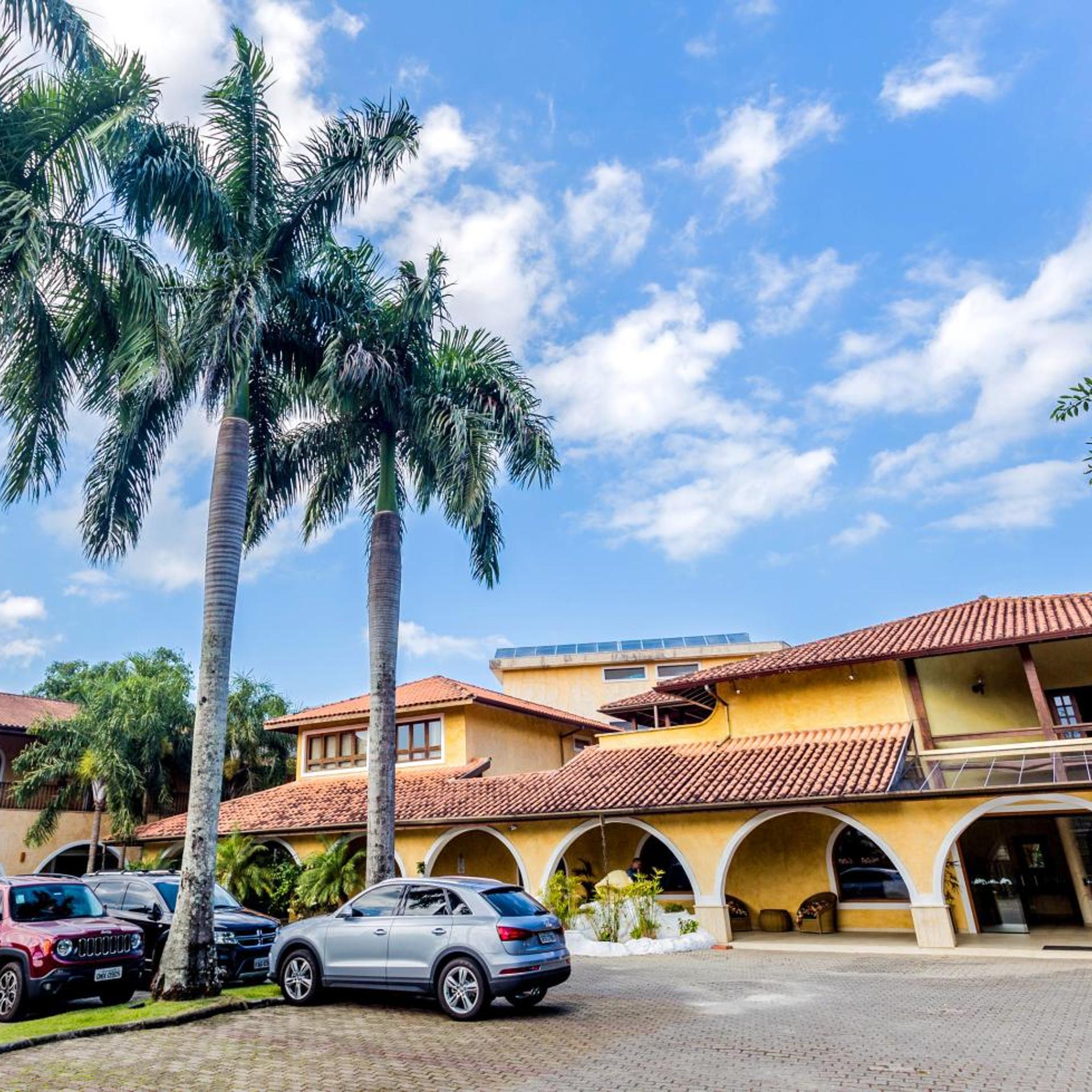 Beach Hotel Cambury 45/60