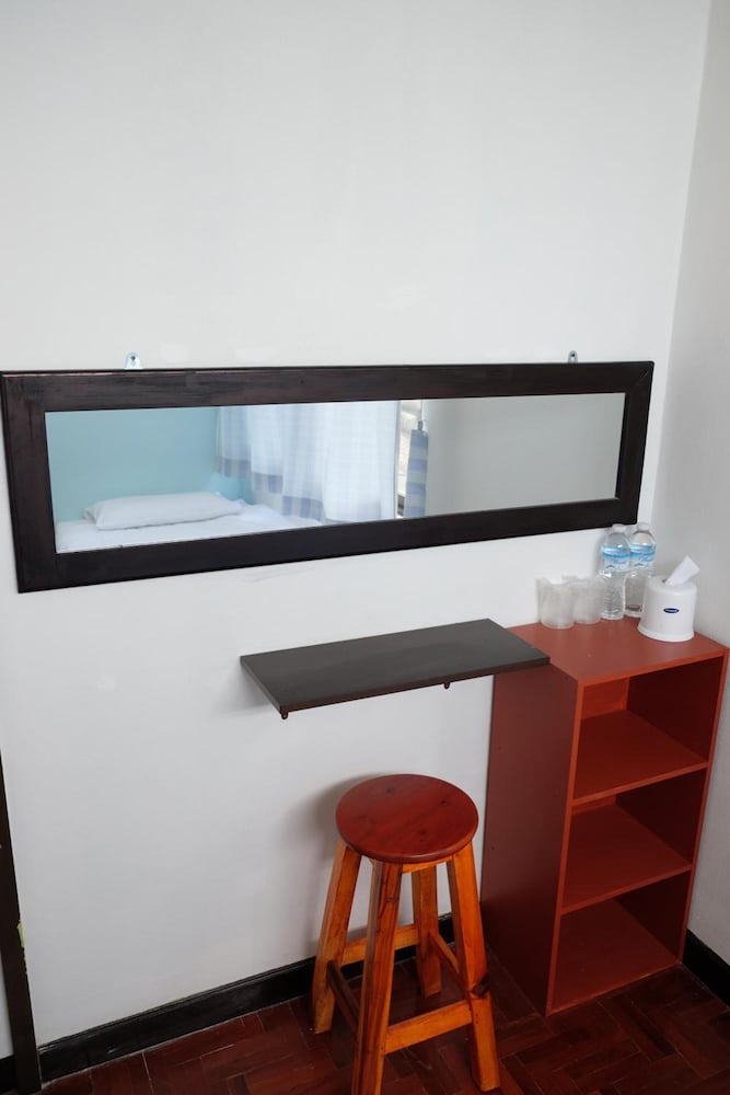 Yen Aura Boutique Hotel 26/28