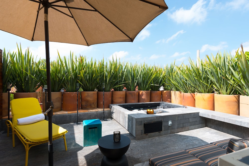 Dos Casas Boutique Hotel Spa 66/75