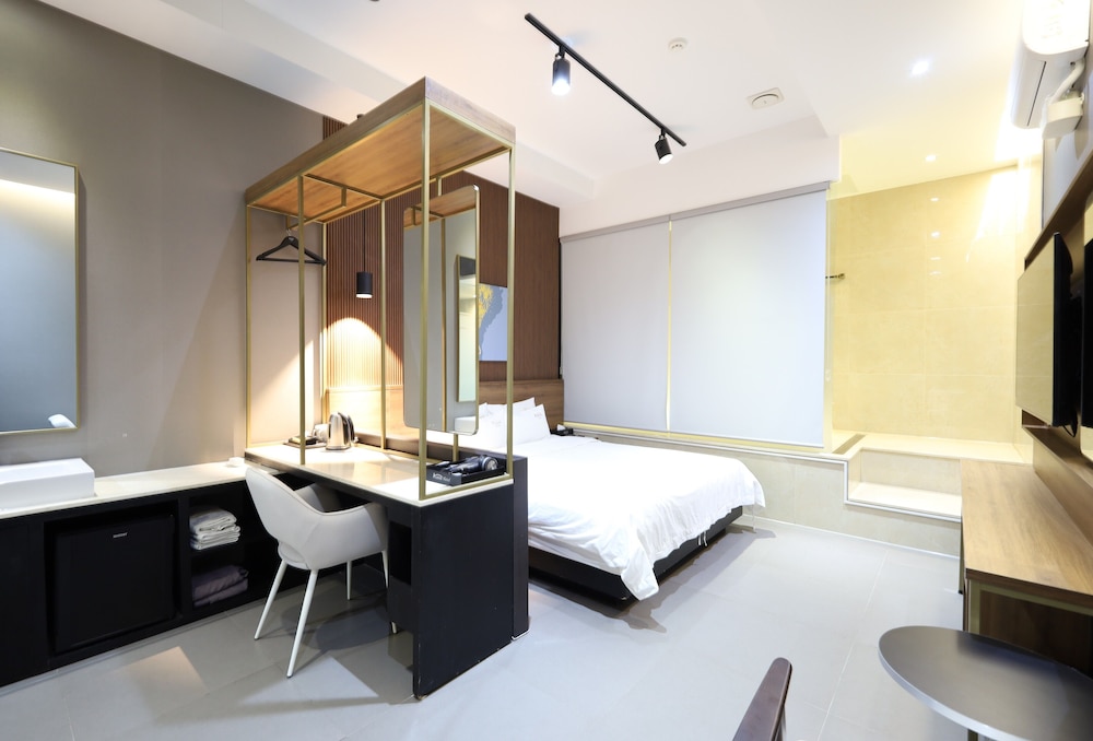 Hotel Almond Busan Station 25/47
