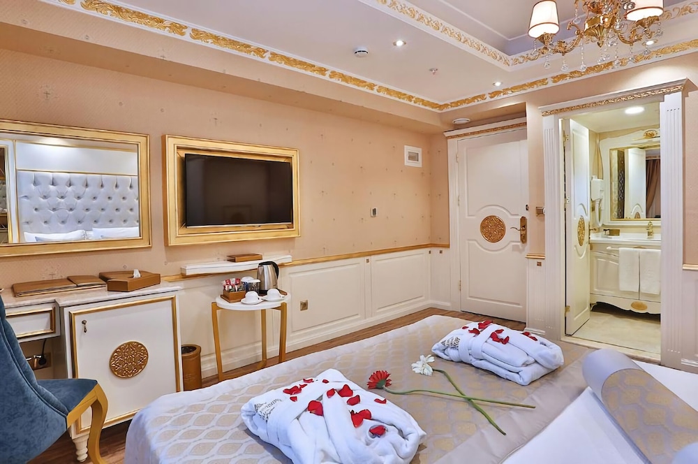 HOTEL EMIRHAN PALACE 44/67