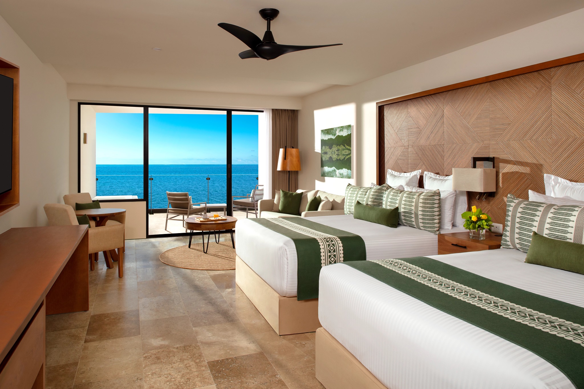 Club, Junior Suite, Double Bed, Ocean Front