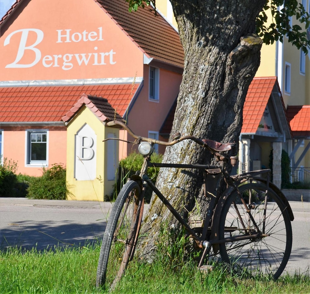 Hotel Bergwirt 8/69