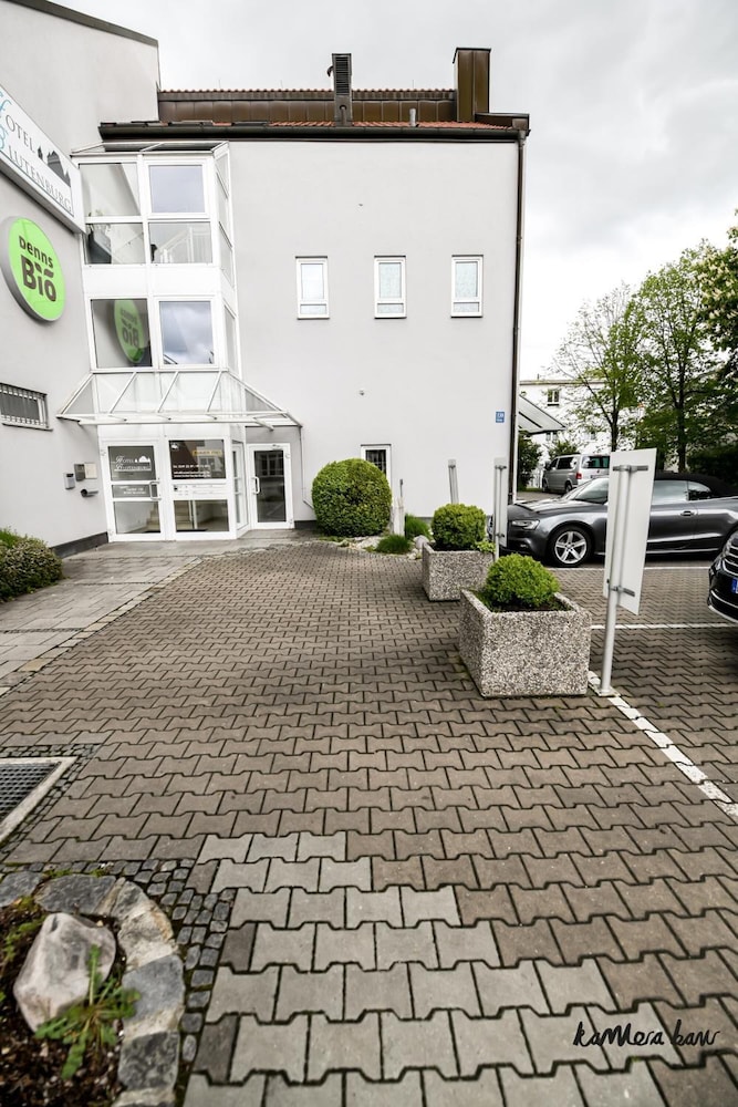 Hotel Blutenburg 39/50
