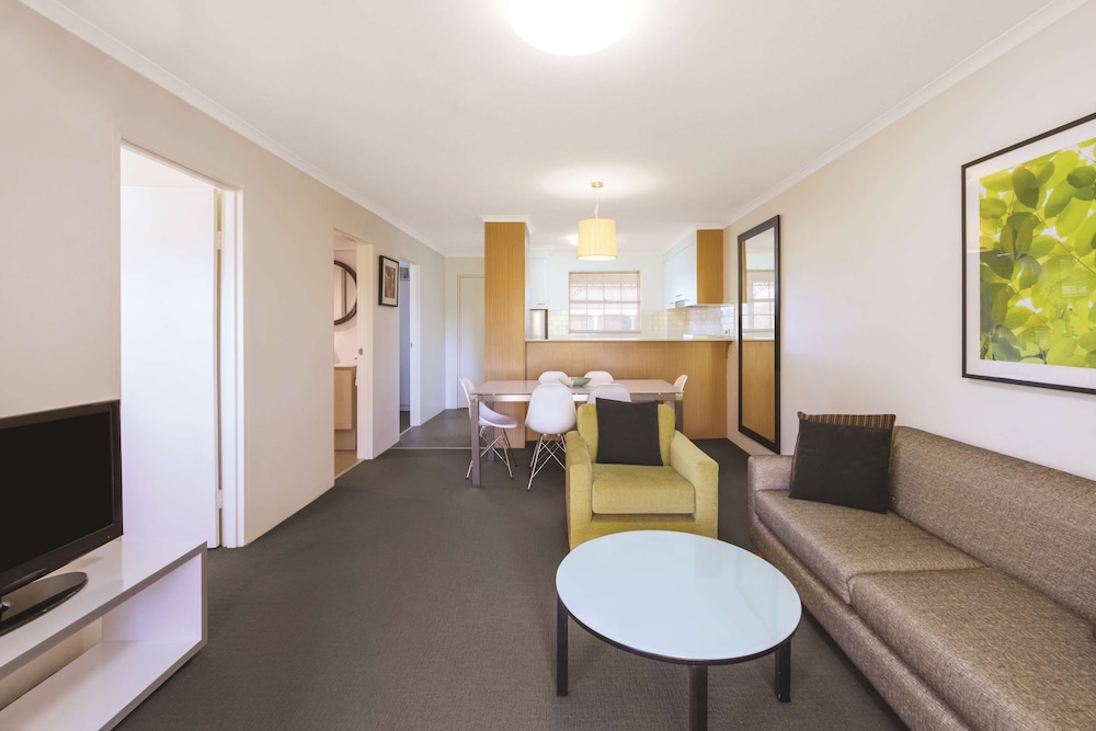 Adina Serviced Apartments Canberra Kingston 43/62