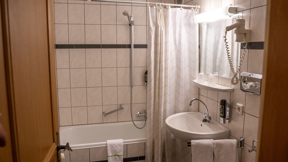 MARITIM HOTEL GRAFSCHAFT 34/35