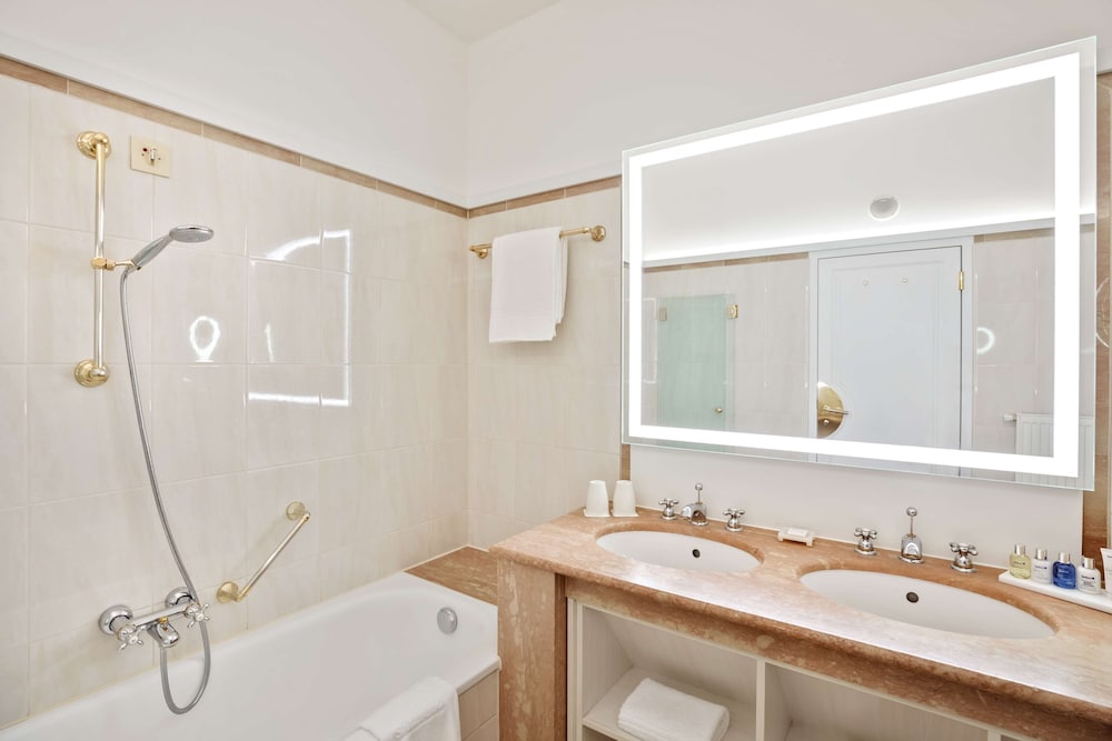 Radisson Blu Hotel Altstadt 47/50