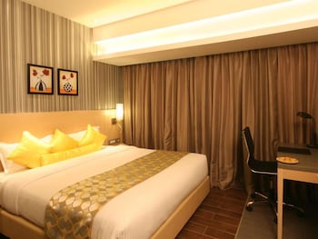 Landmark Residency 24/49