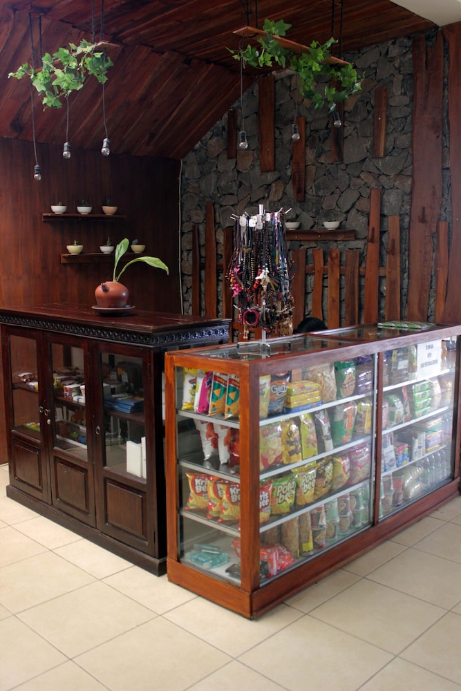 D Emmerick Salib Putih Hotel Salatiga 27/48
