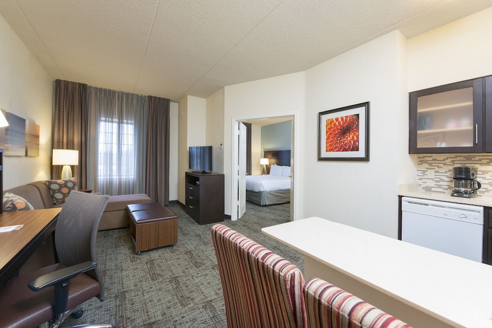 Staybridge Suites Chicago Oakbrook Terrace 47/64