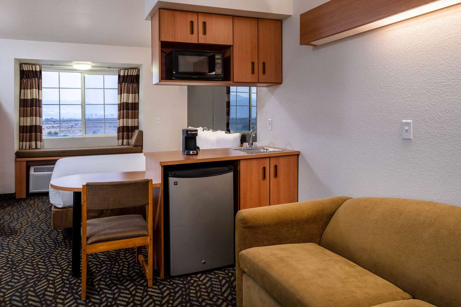 Microtel Inn & Suites By Wyndham Salt Lake City Airport 36/47