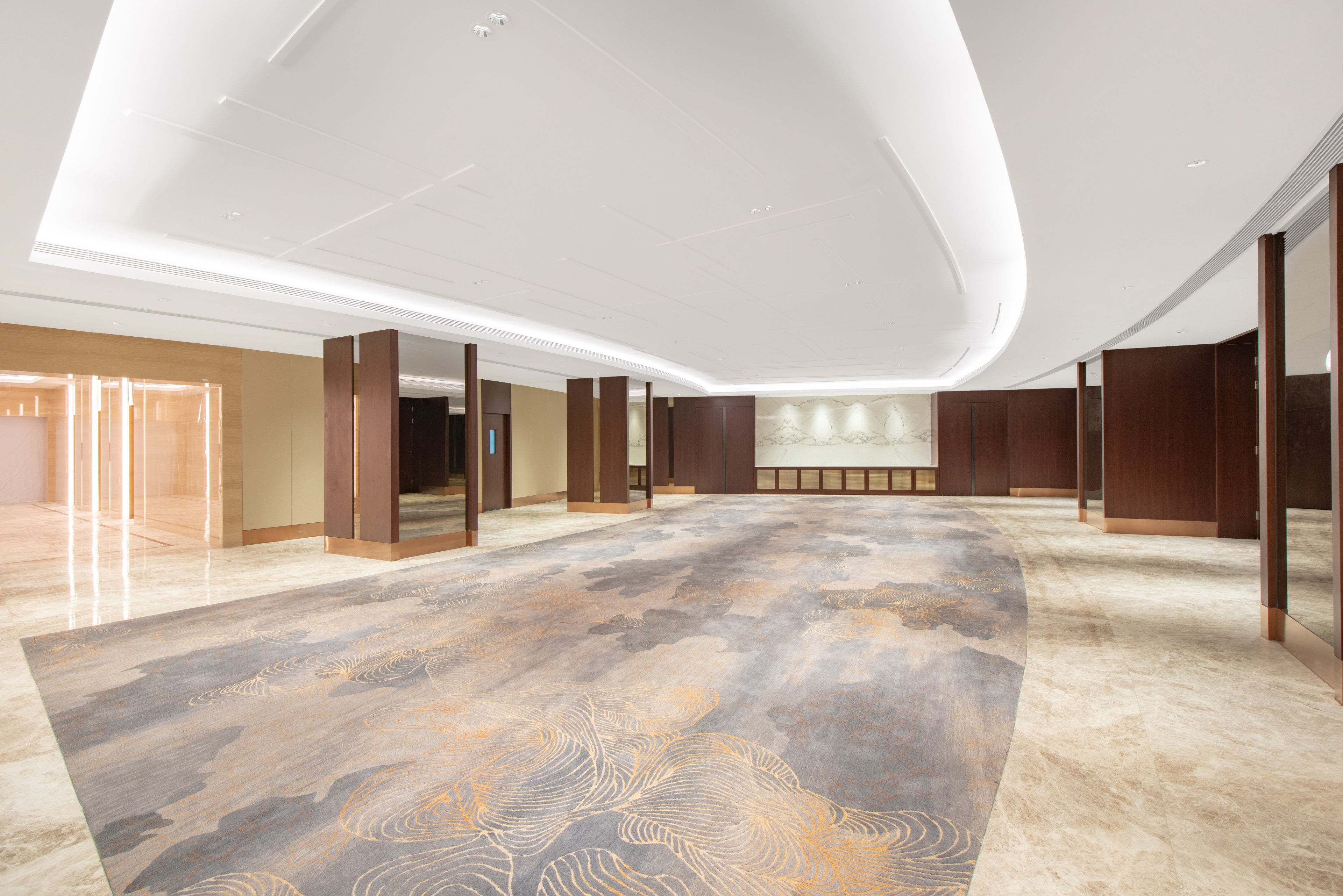 Crowne Plaza Zhuhai City Center 38/78