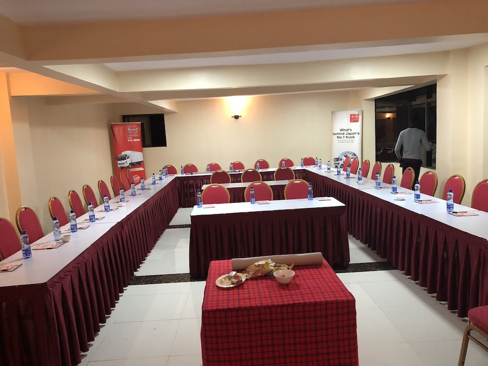 Mara Frontier Hotel 30/36