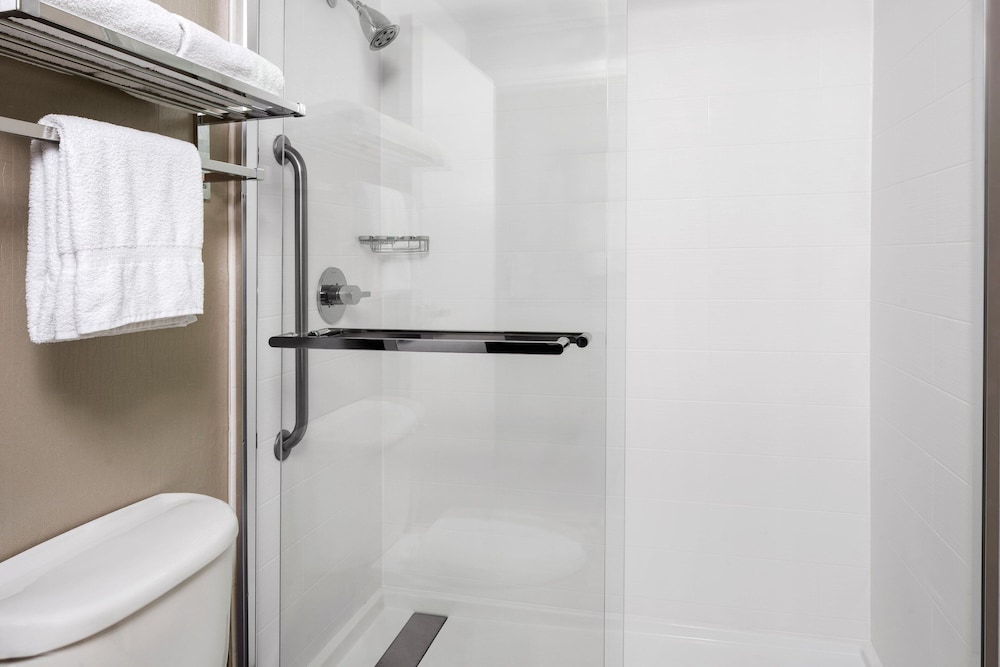 Springhill Suites By Marriott Round Rock 32/34
