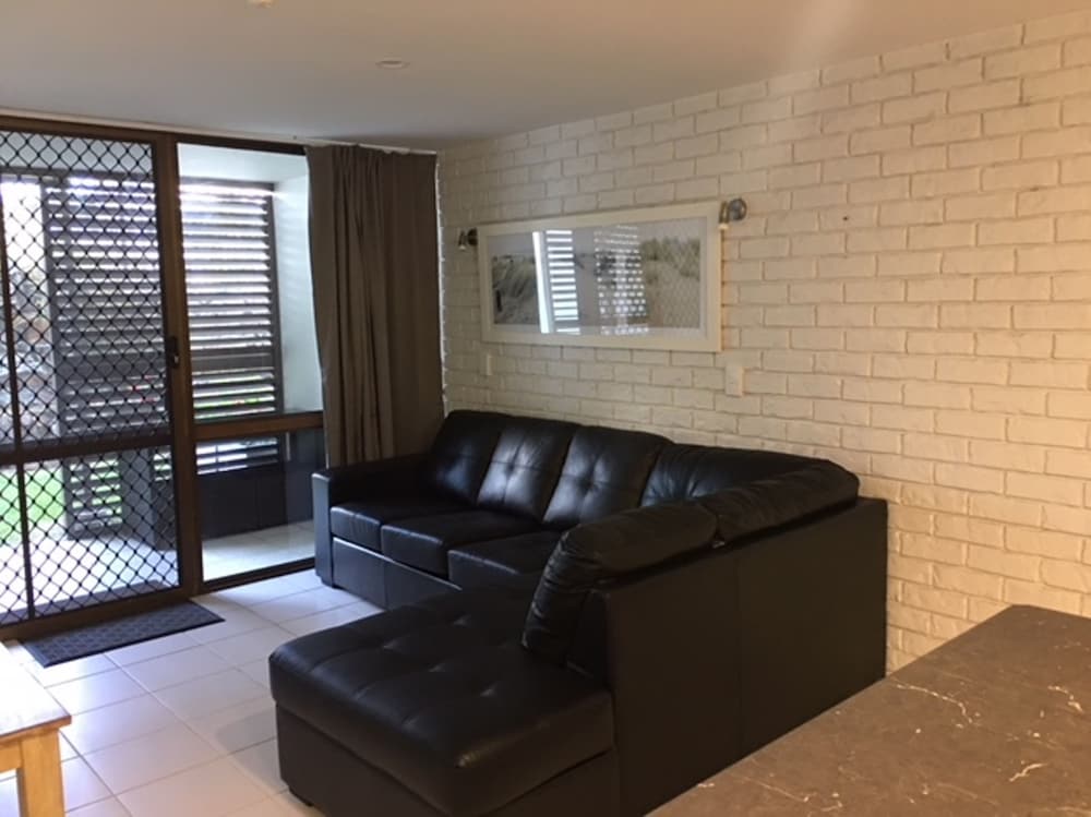 MERRIMA COURT HOLIDAY APARTMENTS 45/74