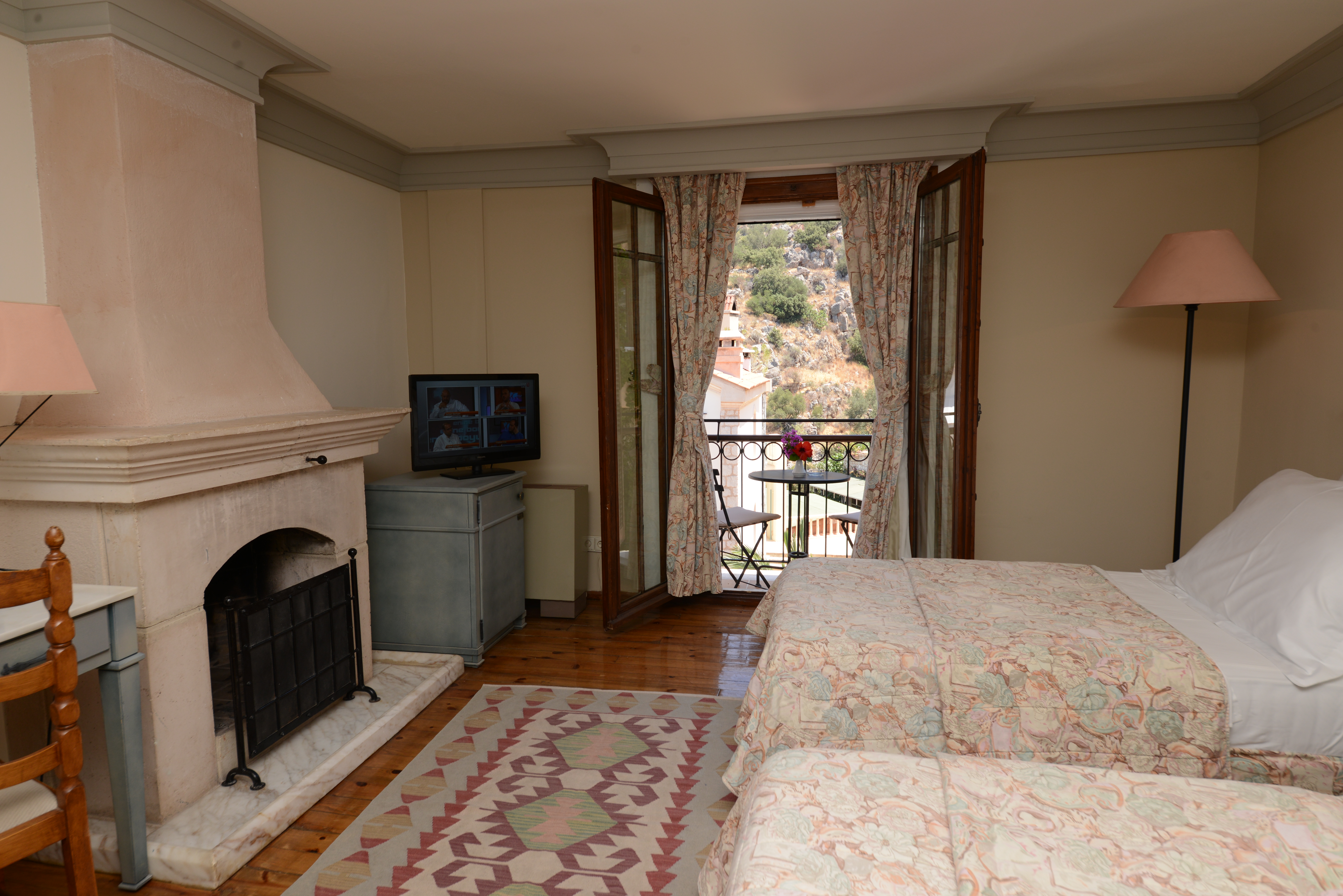 Room, Double Bed, Lateral Side Sea View