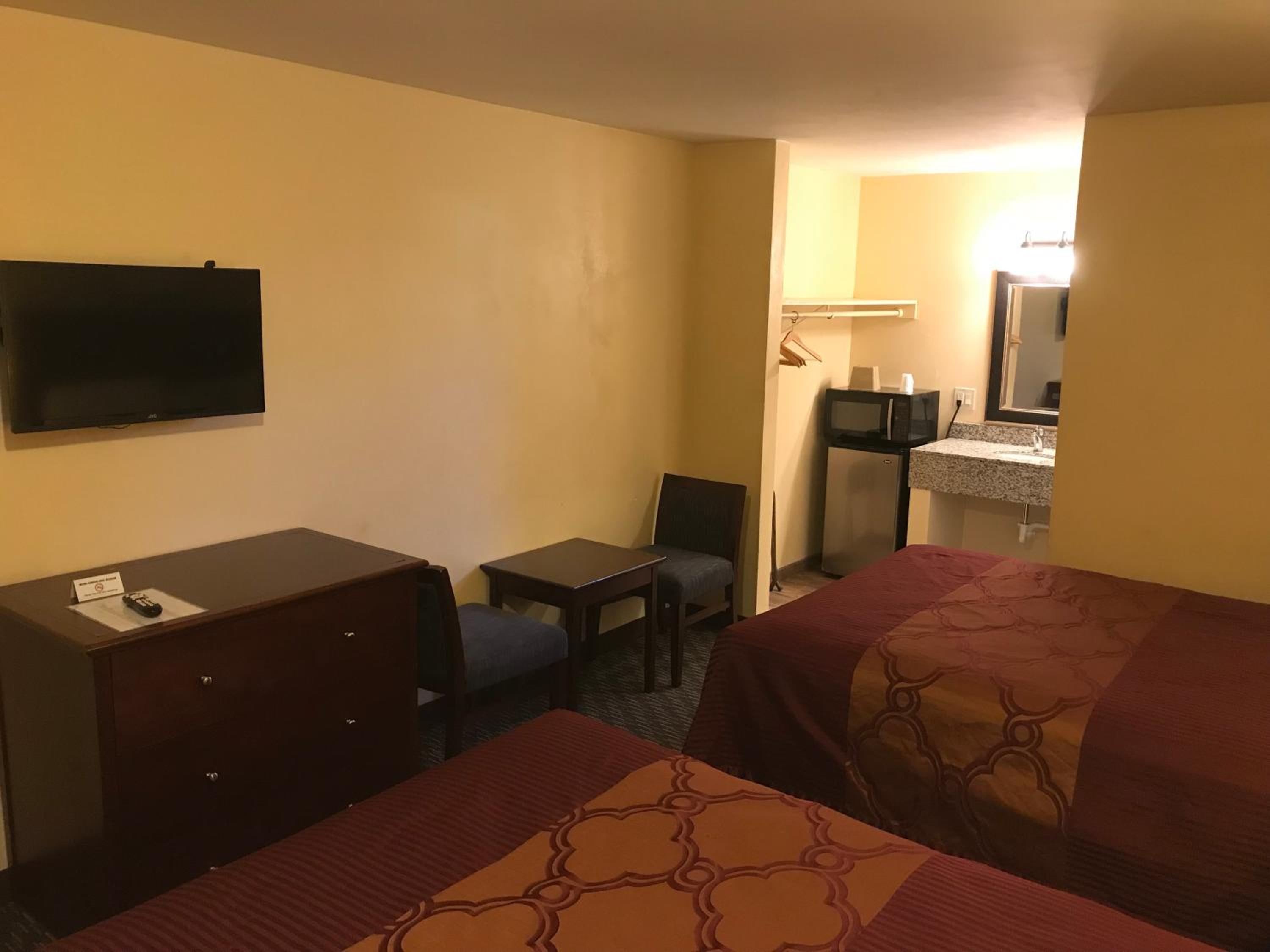 Beachway Inn Motel 26/38