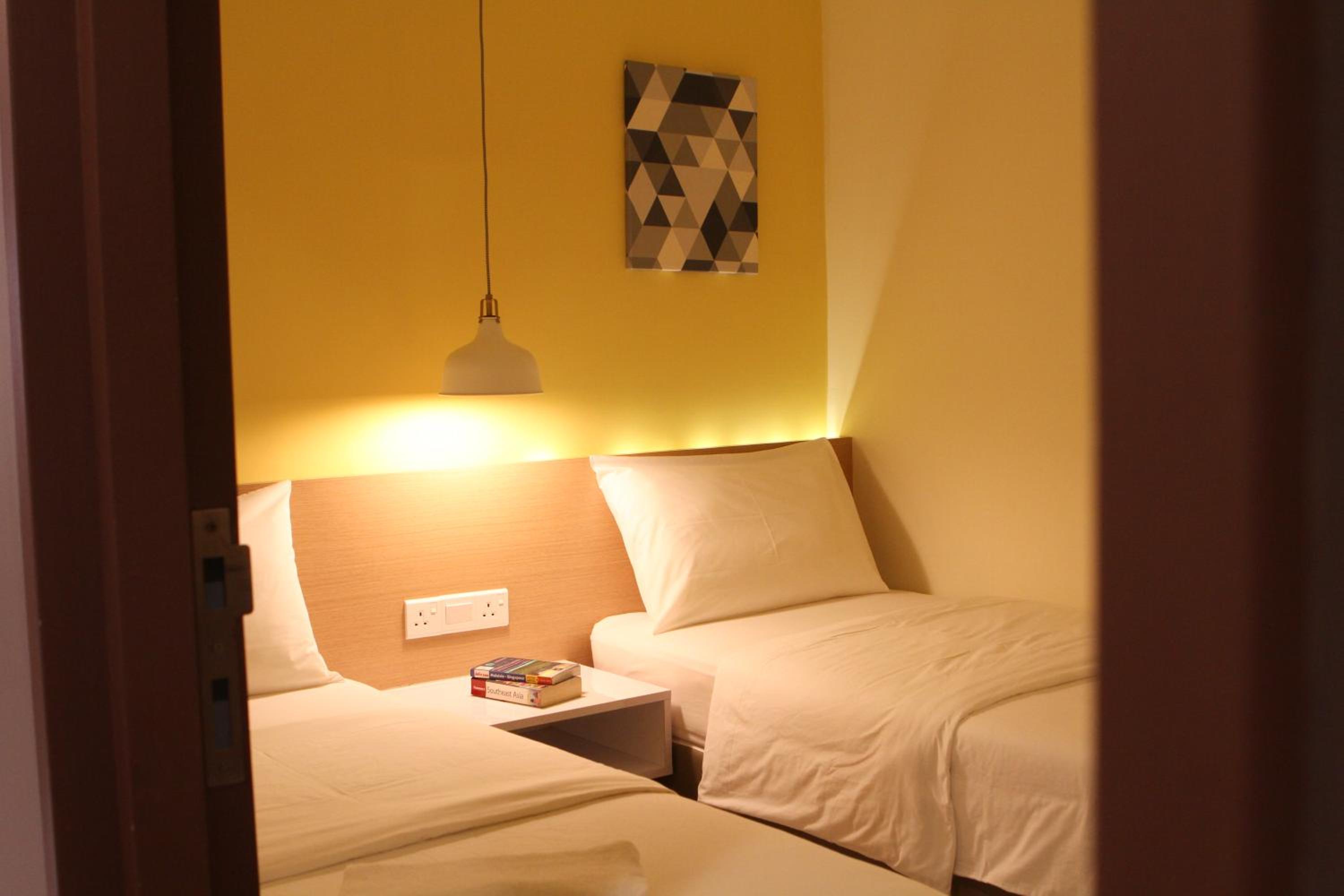 Room, Twin Beds, No Window