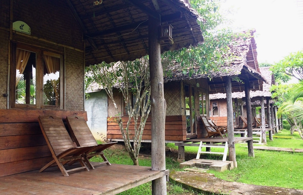VIMARNKIRI RESORT 46/50