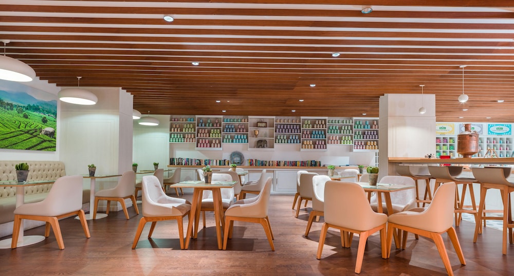 AL FALAJ HOTEL 47/60